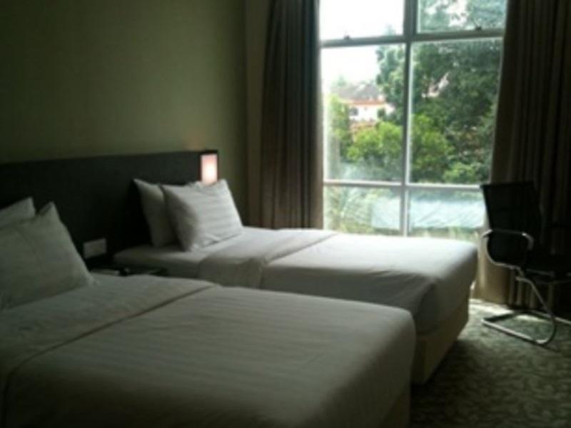 Nouvelle Hotel Johor Kulai Zewnętrze zdjęcie